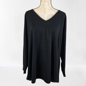 Torrid Classic Fit Long Sleeve V-Neck T-Shirt Black Wmn's 4X